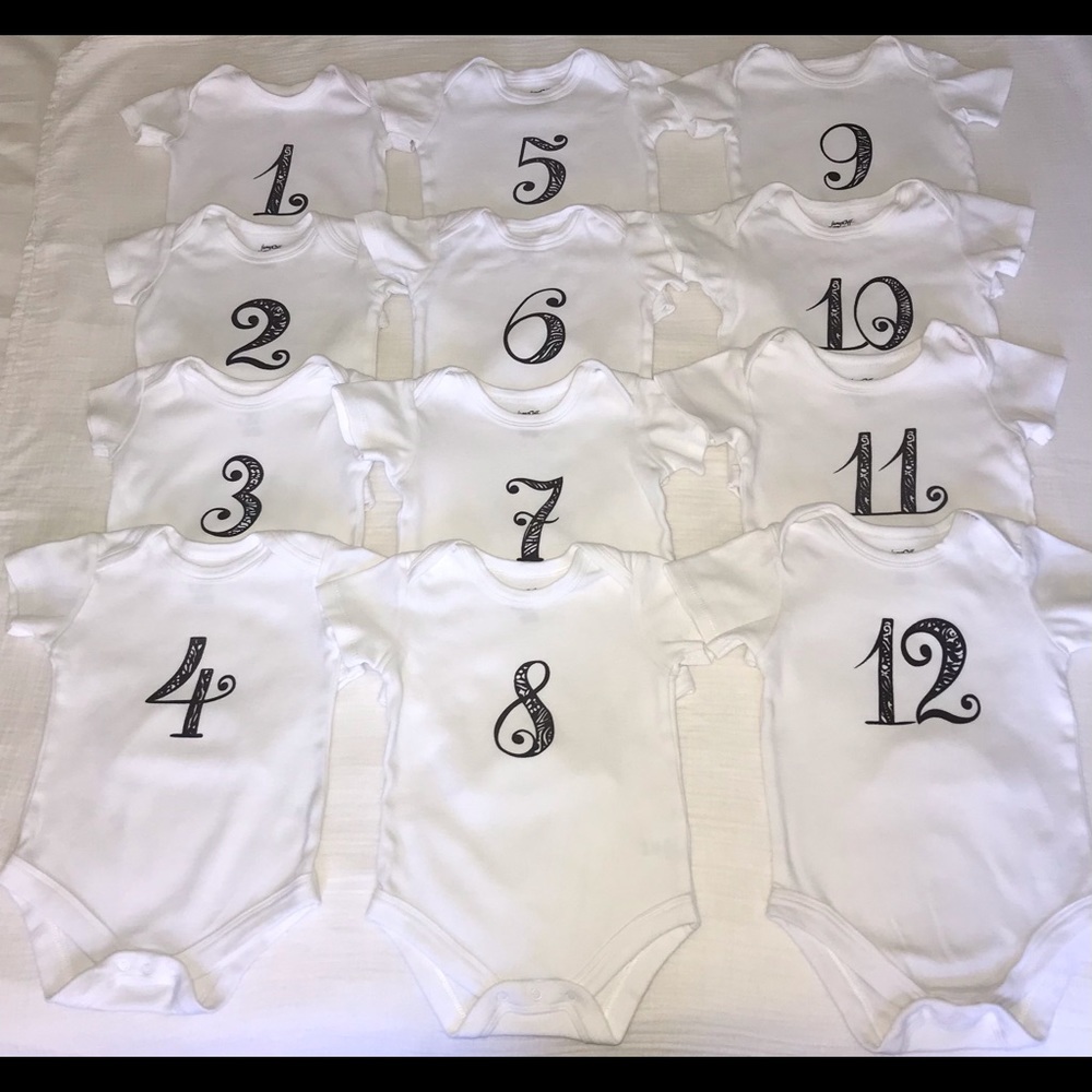 12 Baby Bdysuit Set, The Moments Numbers